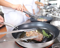 华南厨师培训西餐专业 西餐教学环境