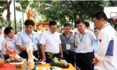  2018�����������⿼���ѧУӢ�İ�����Ƭ