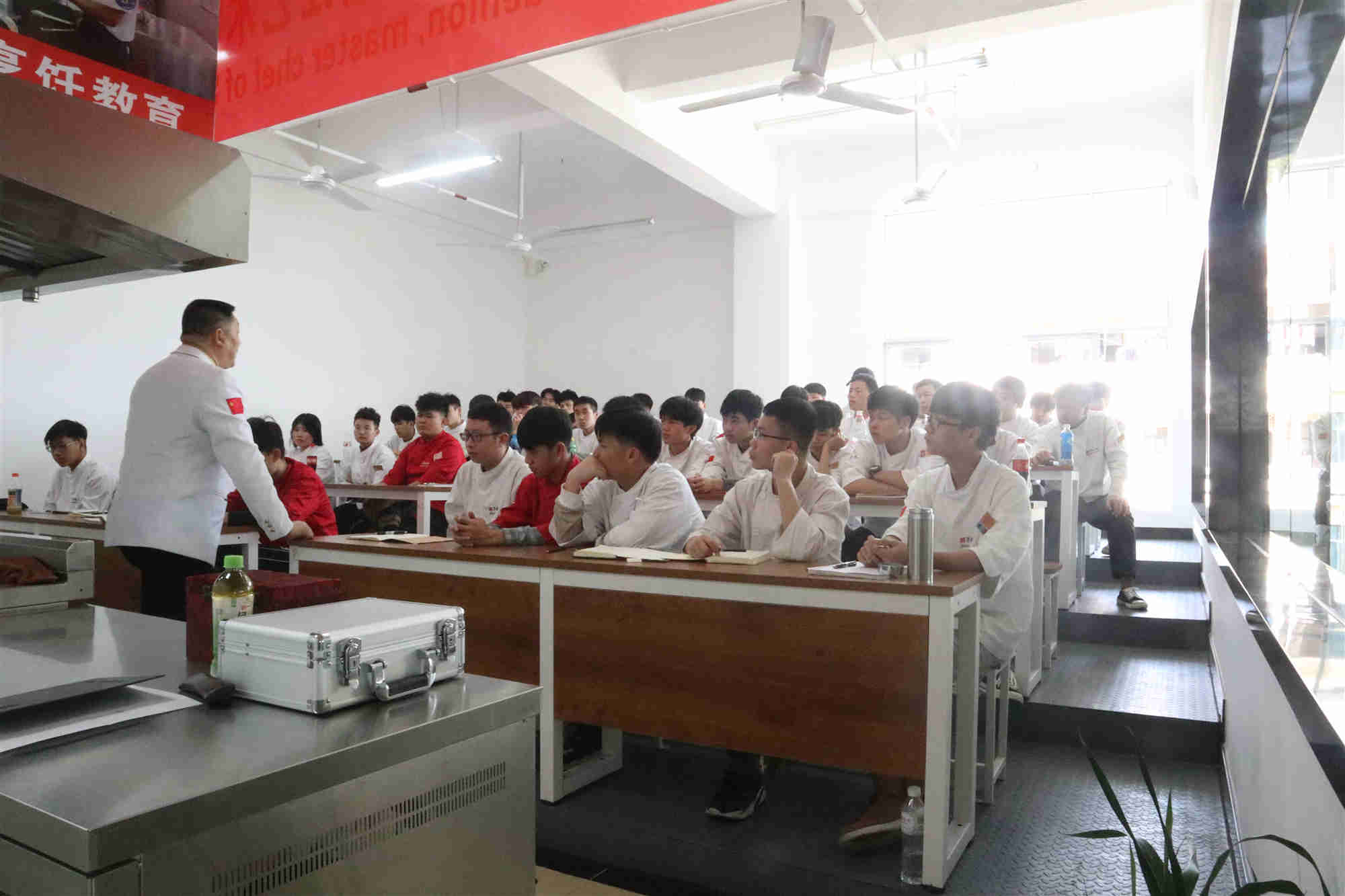 名师大讲堂丨蒙世涛大师授课