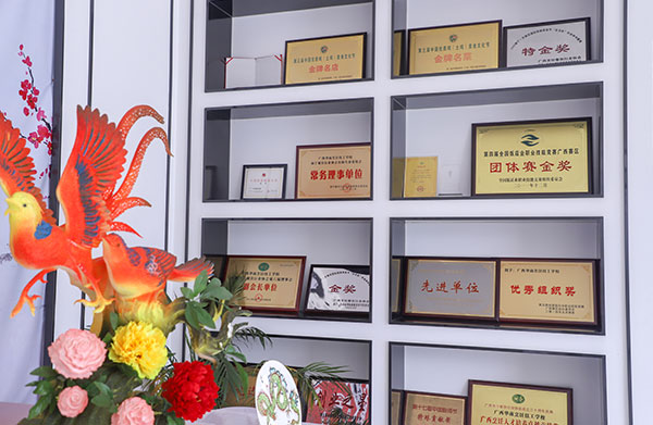 ʦ�������ۺ�����ѧУ